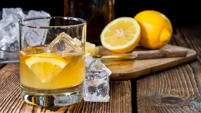 Cocktails and Carry-Out: Delicious MurLarkey Drink Pairings for your Spring Salad